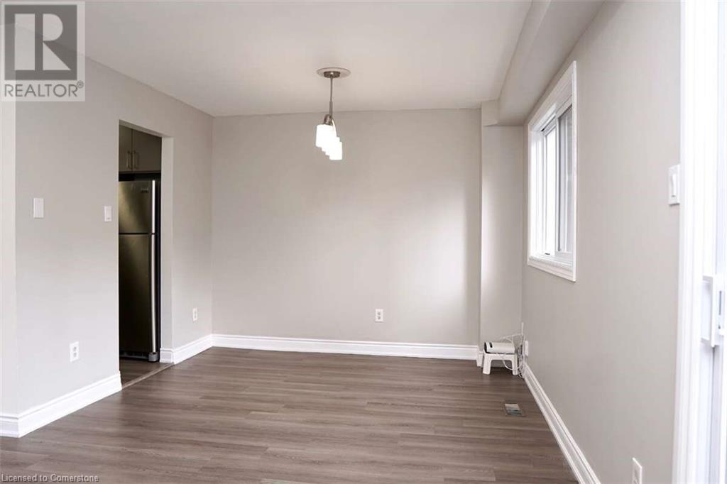 548 Sheraton Road Unit# 40, Burlington, Ontario  L7L 4B2 - Photo 4 - 40734410