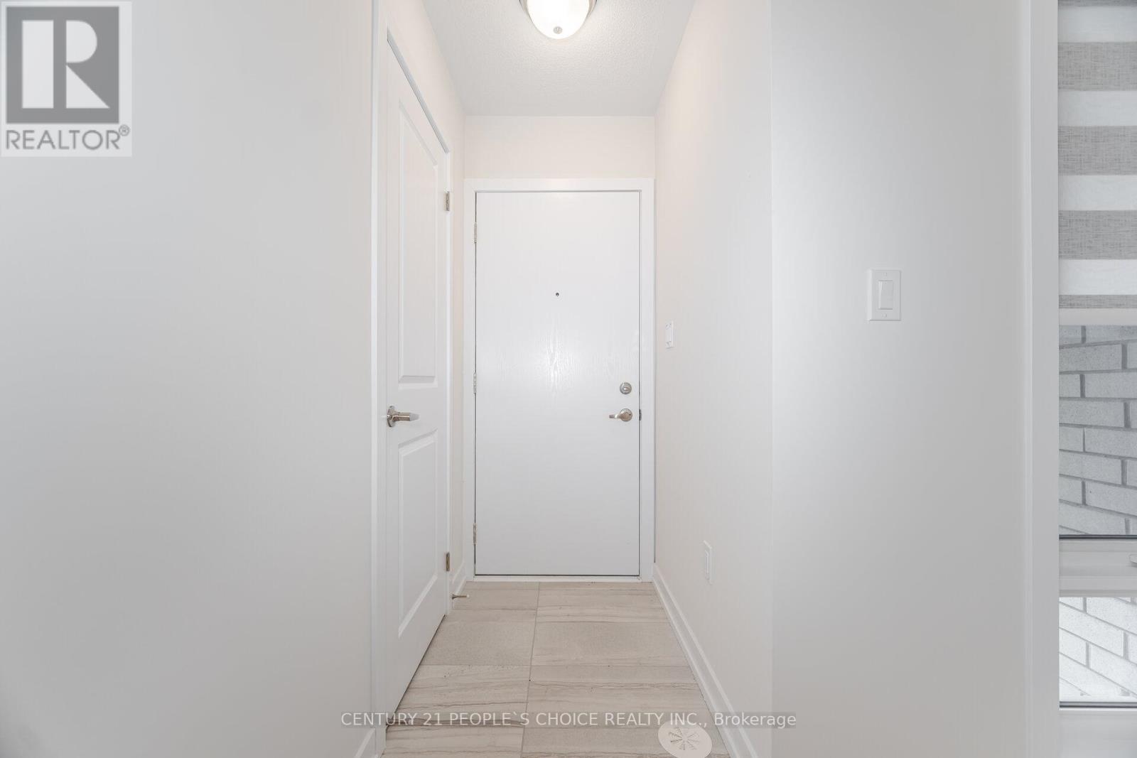 7 Chiffon Street, Vaughan (Steeles West Industrial), Ontario  L4L 1V8 - Photo 6 - N12180227