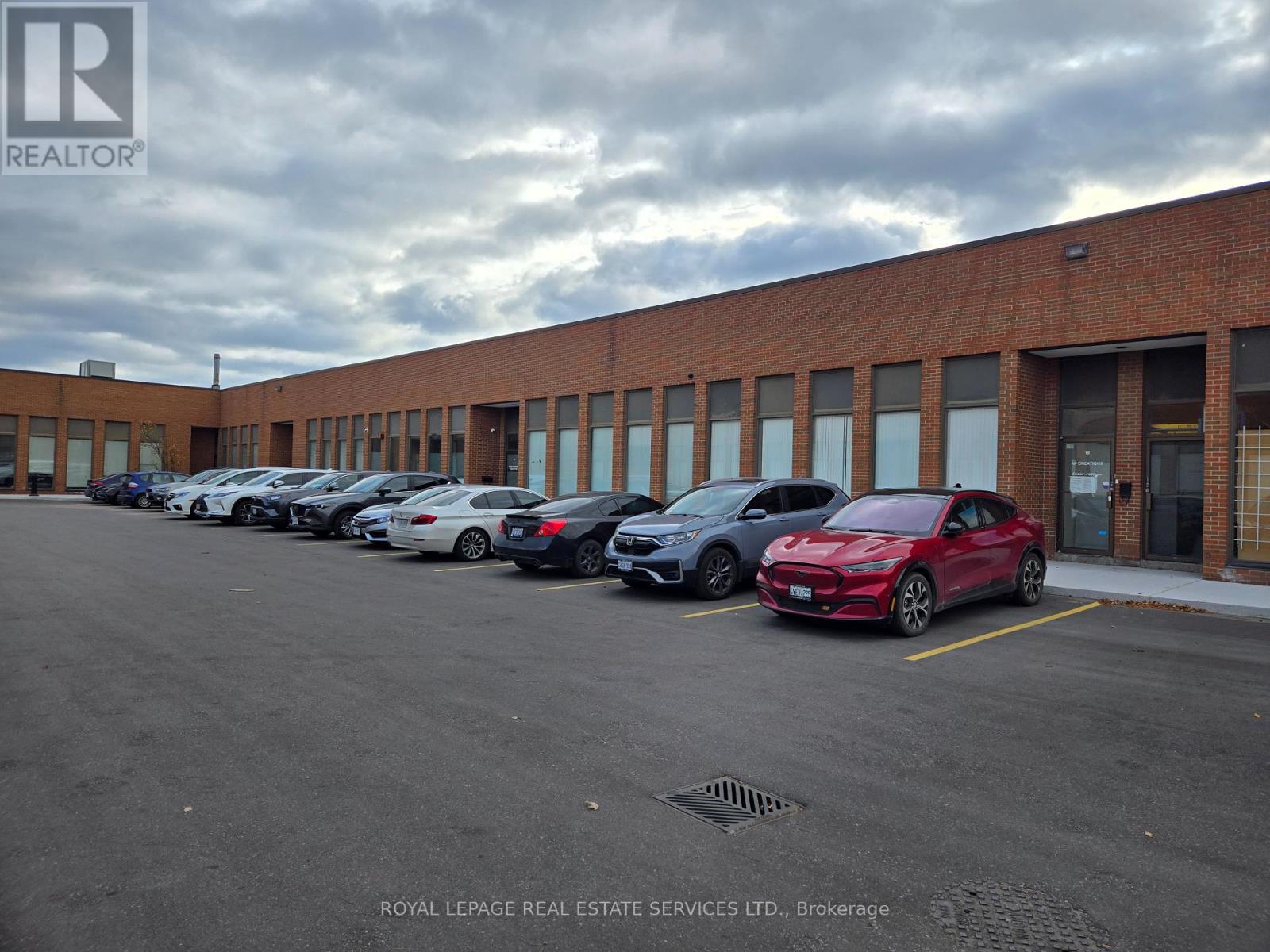 13 - 8201 Keele Street, Vaughan (Concord), Ontario  L4K 1Z4 - Photo 1 - N12180257