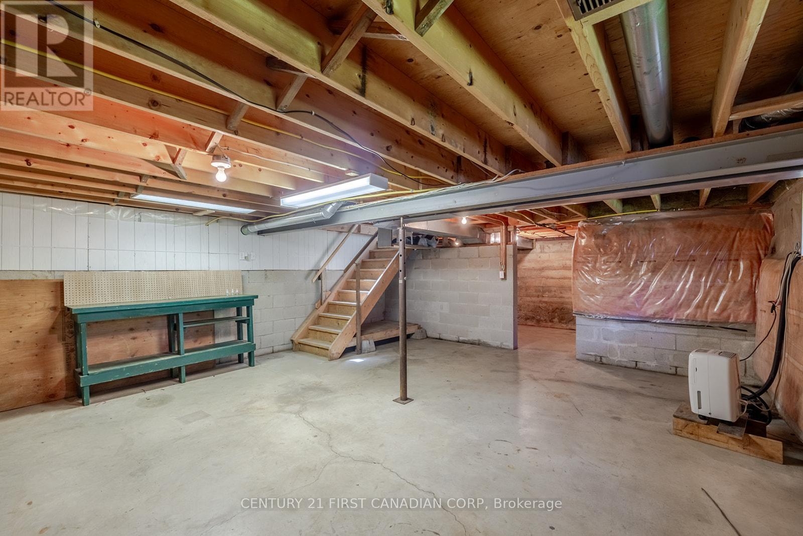 226 Margaret Street, Dutton/dunwich, Ontario  N0L 1J0 - Photo 26 - X12179823