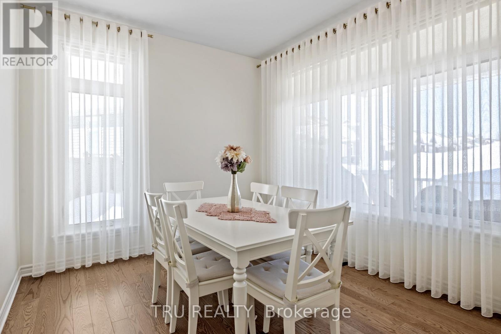 246 Maygrass Way, Ottawa, Ontario  K2S 2K9 - Photo 6 - X12114313