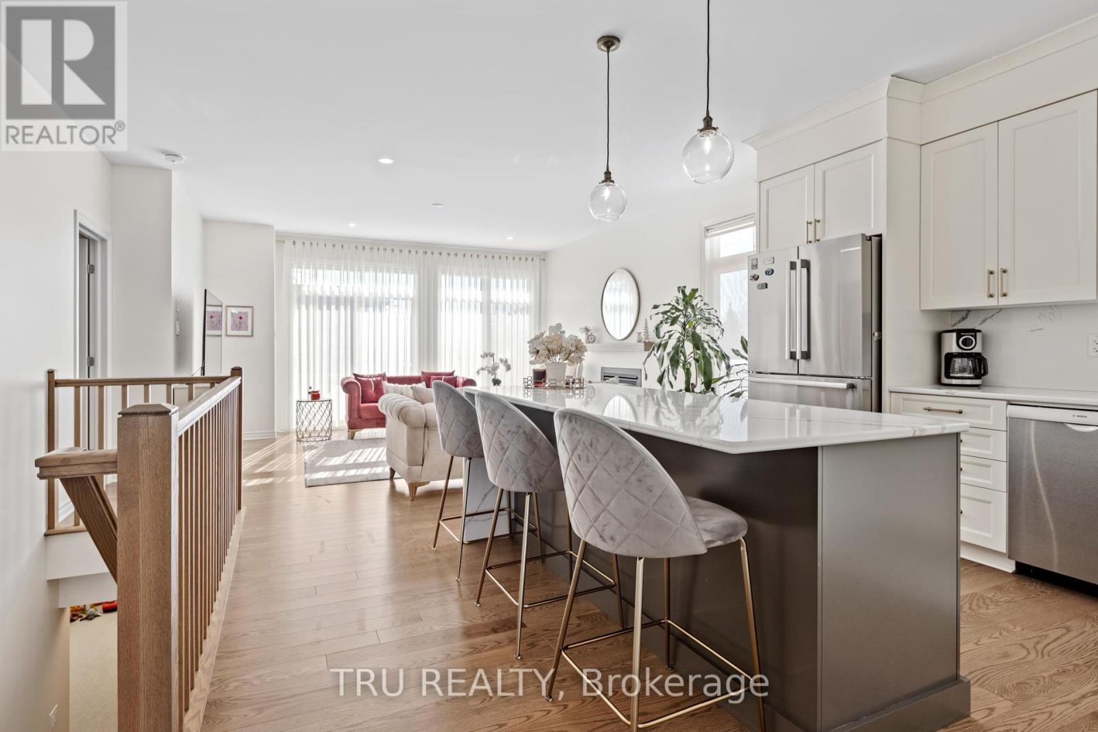 246 Maygrass Way, Ottawa, Ontario  K2S 2K9 - Photo 8 - X12114313
