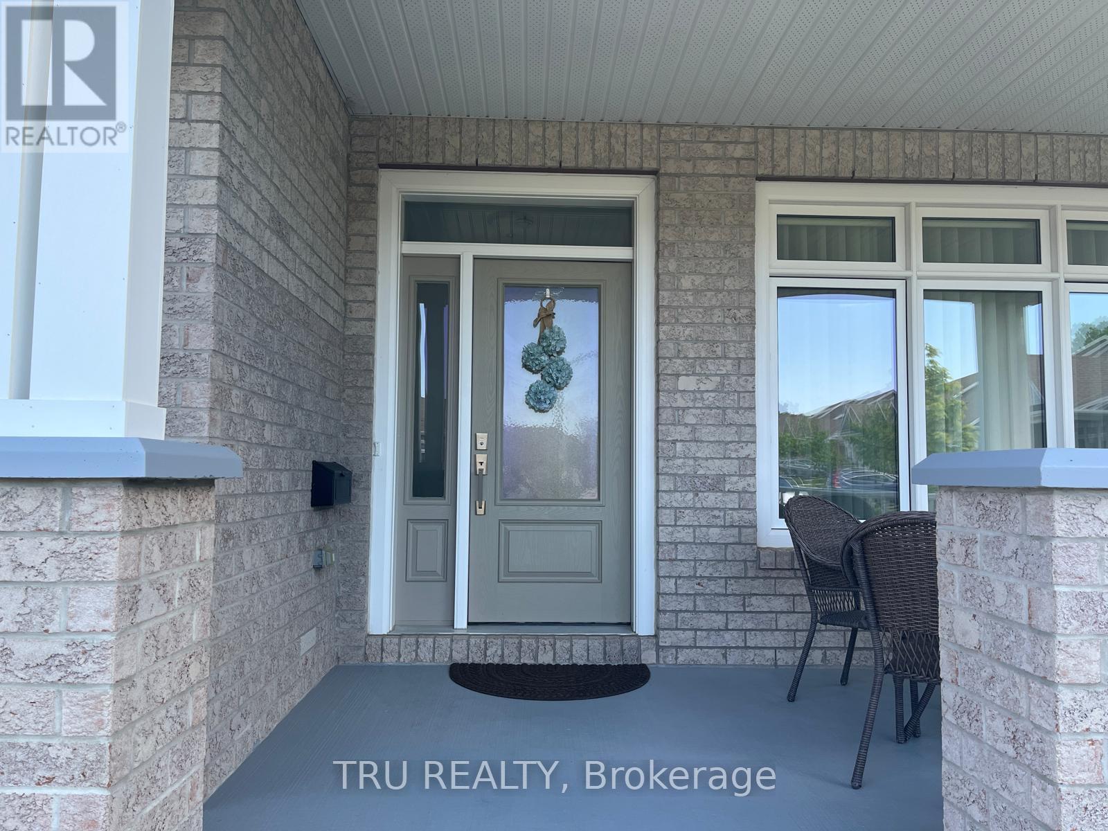 246 Maygrass Way, Ottawa, Ontario  K2S 2K9 - Photo 4 - X12114313