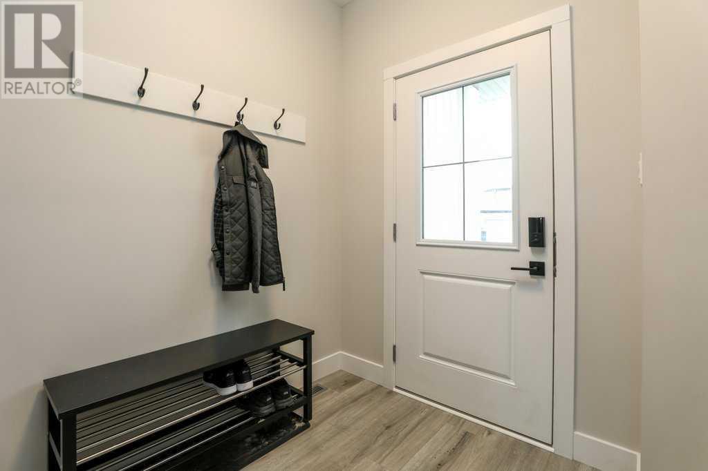 Property at 995 Miners Boulevard W image 3