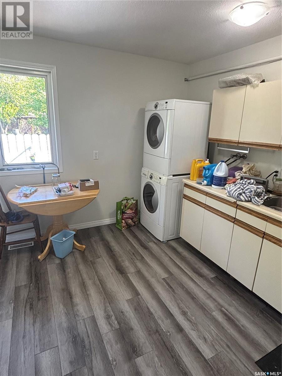 228 Hearn Street, Outlook, Saskatchewan  S0L 2N0 - Photo 10 - SK007439