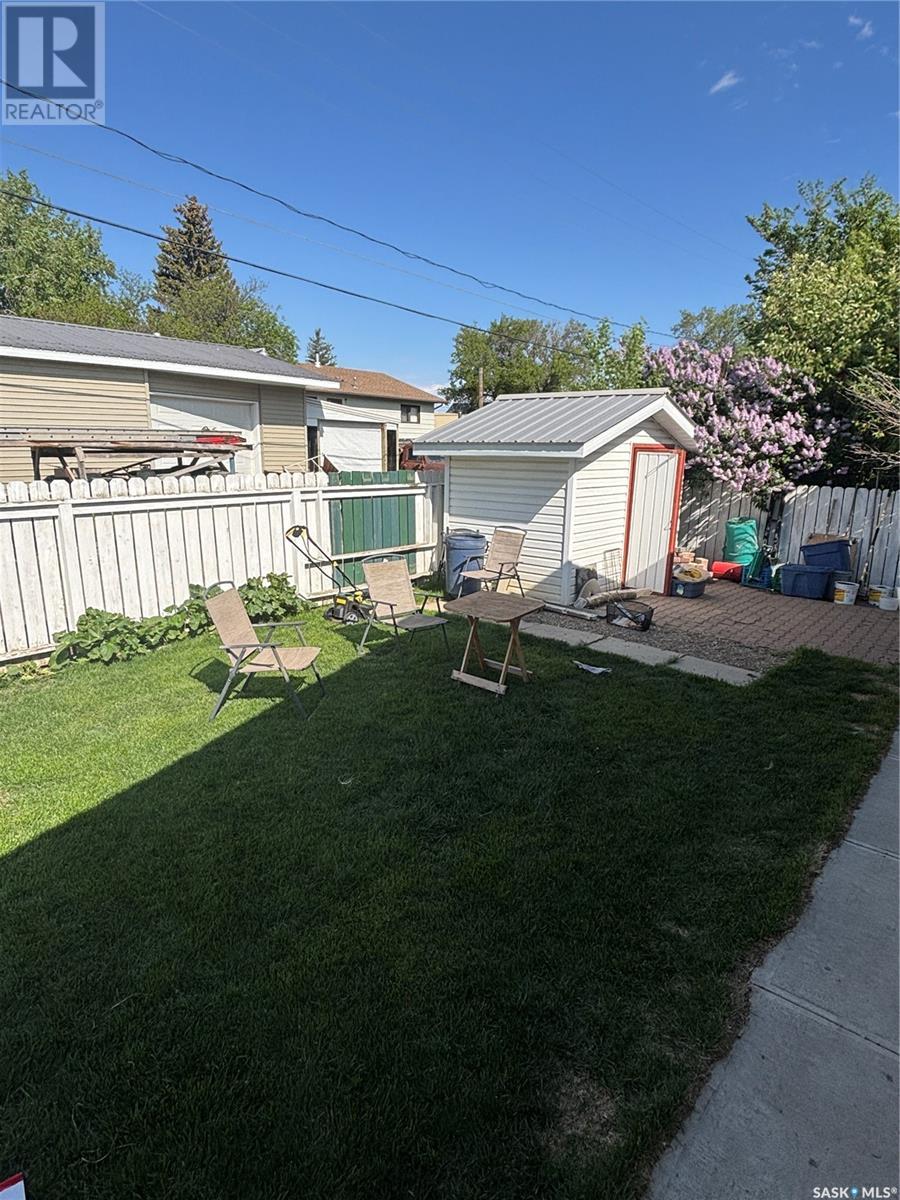 228 Hearn Street, Outlook, Saskatchewan  S0L 2N0 - Photo 14 - SK007439