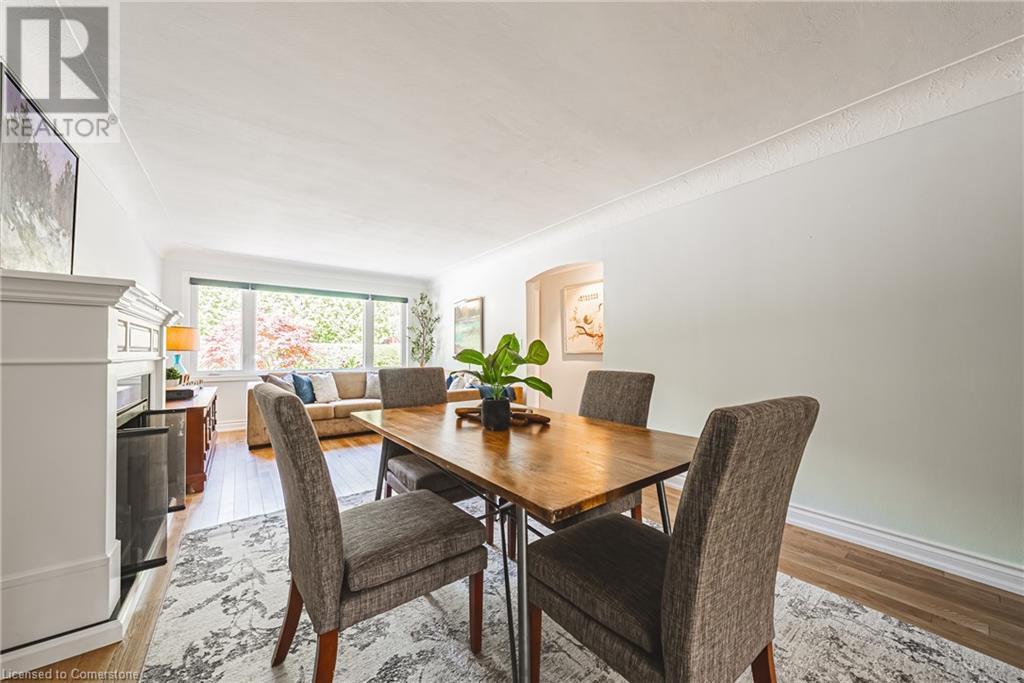 Property at 898 HERBERTON Place image 4