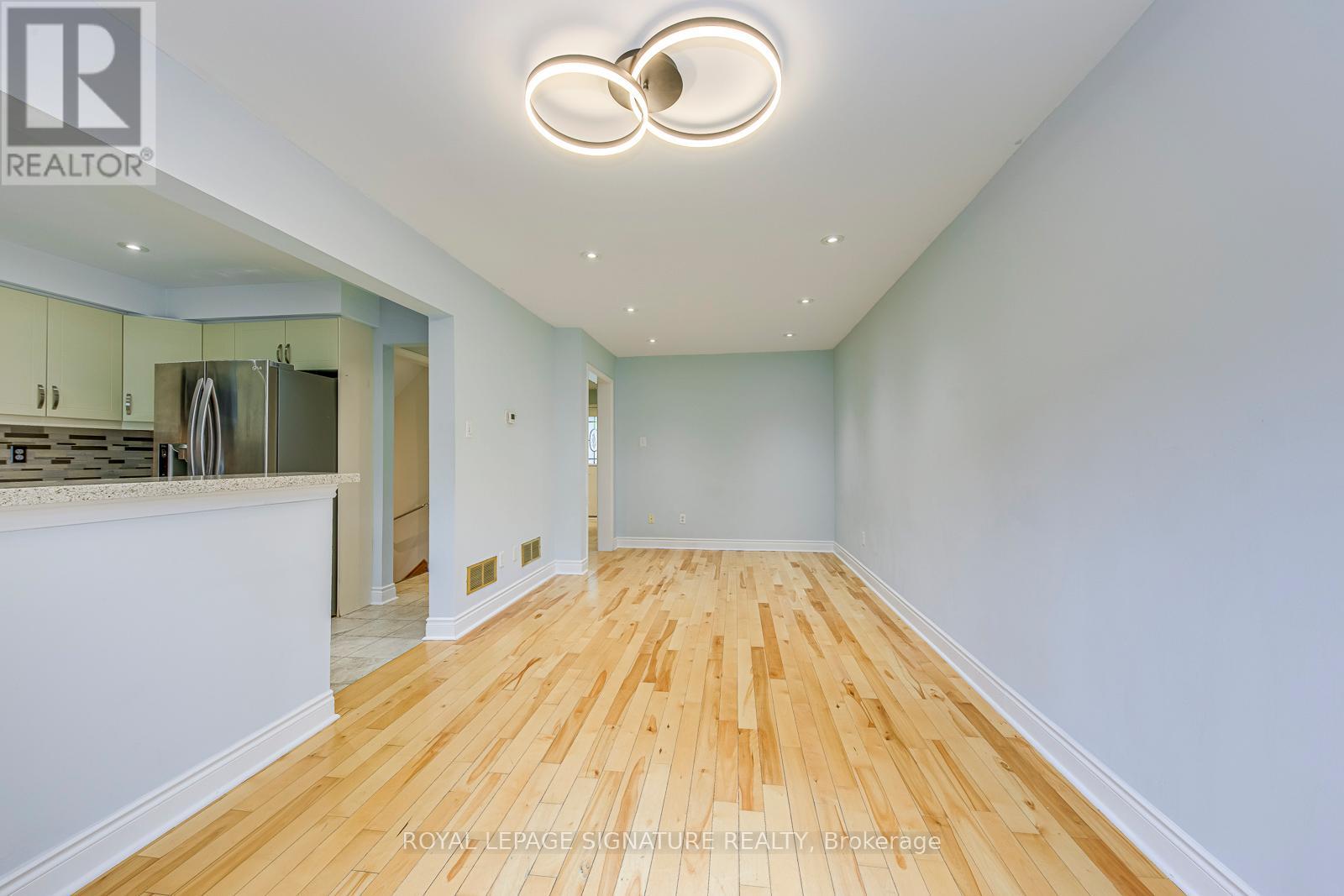 71 - 5659 Glen Erin Drive, Mississauga, Ontario  L5M 5P2 - Photo 6 - W12180267