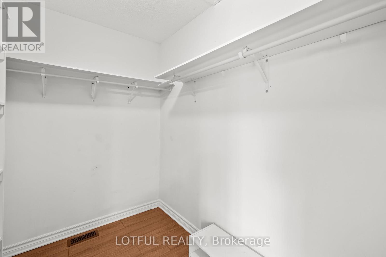 212 Meadowlilly Road, Ottawa, Ontario  K1T 4H1 - Photo 18 - X12118846