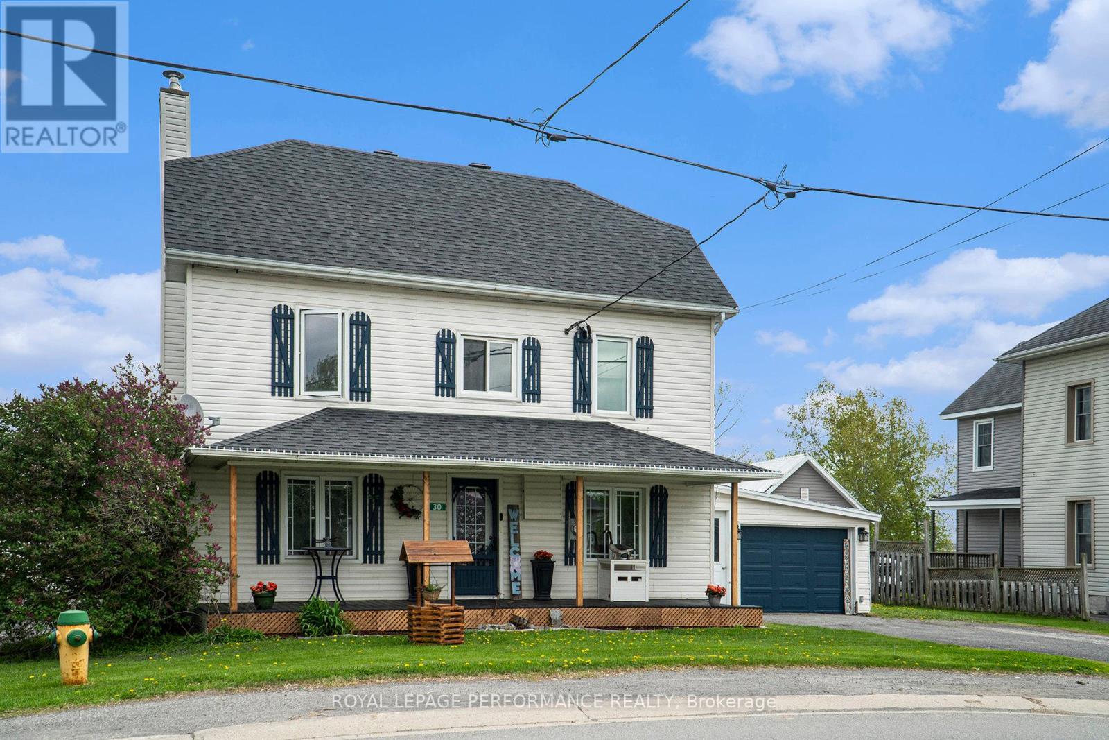 30 QUEEN STREET, North Stormont, Ontario