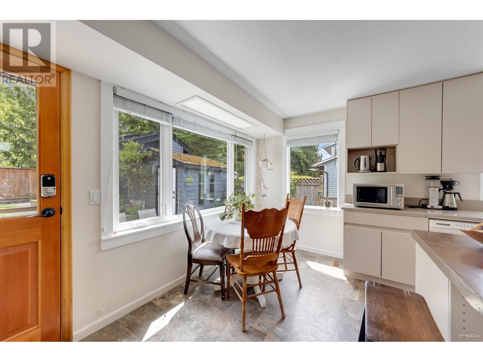 38582 Westway Avenue, Squamish, British Columbia  V8B 0L6 - Photo 13 - R3008636
