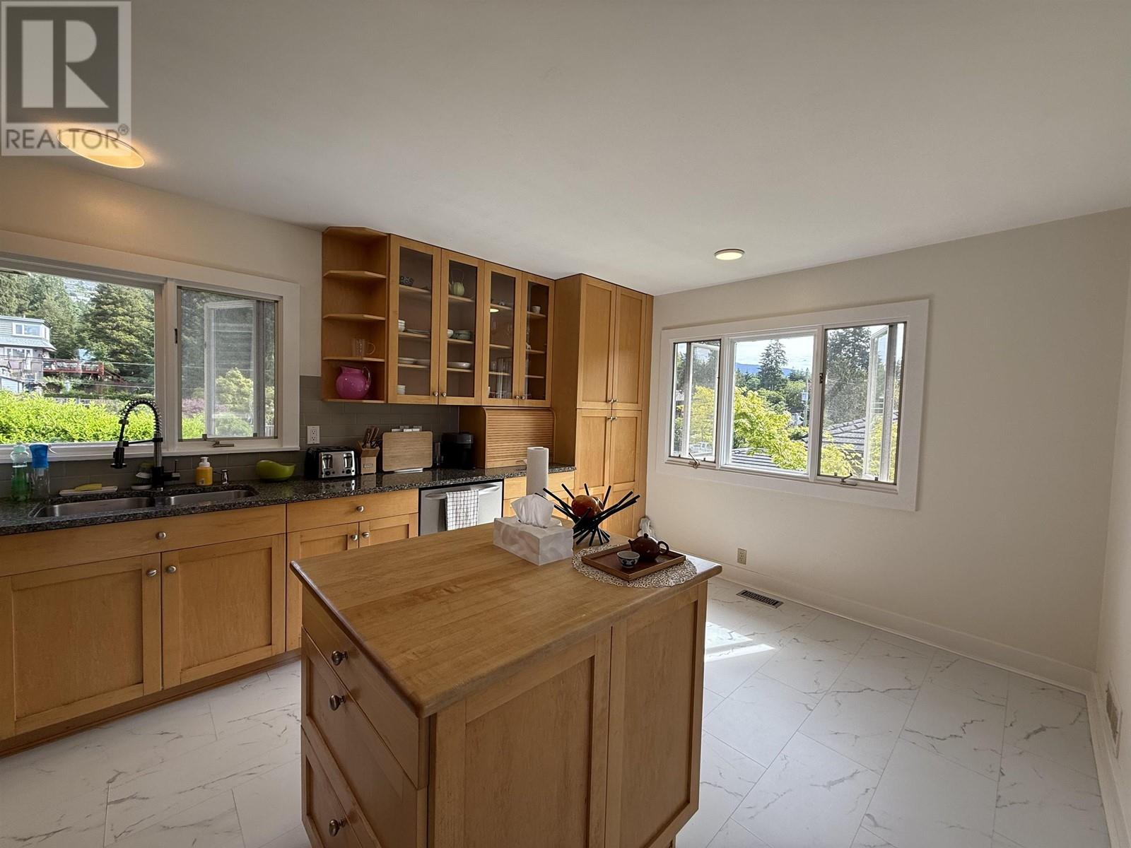 19xx Kings Avenue, West Vancouver, British Columbia  V7V 2B6 - Photo 9 - R3008650