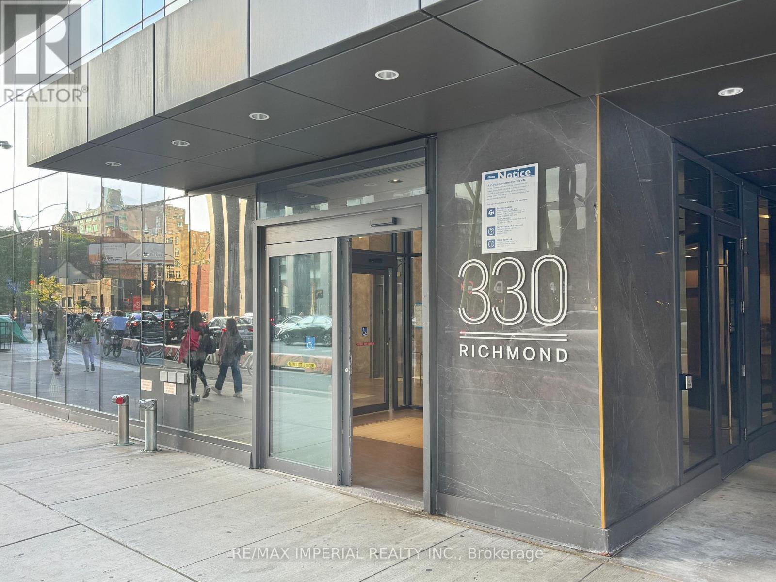 1715 - 330 Richmond Street N, Toronto (Waterfront Communities), Ontario  M5V 1X2 - Photo 2 - C12180279