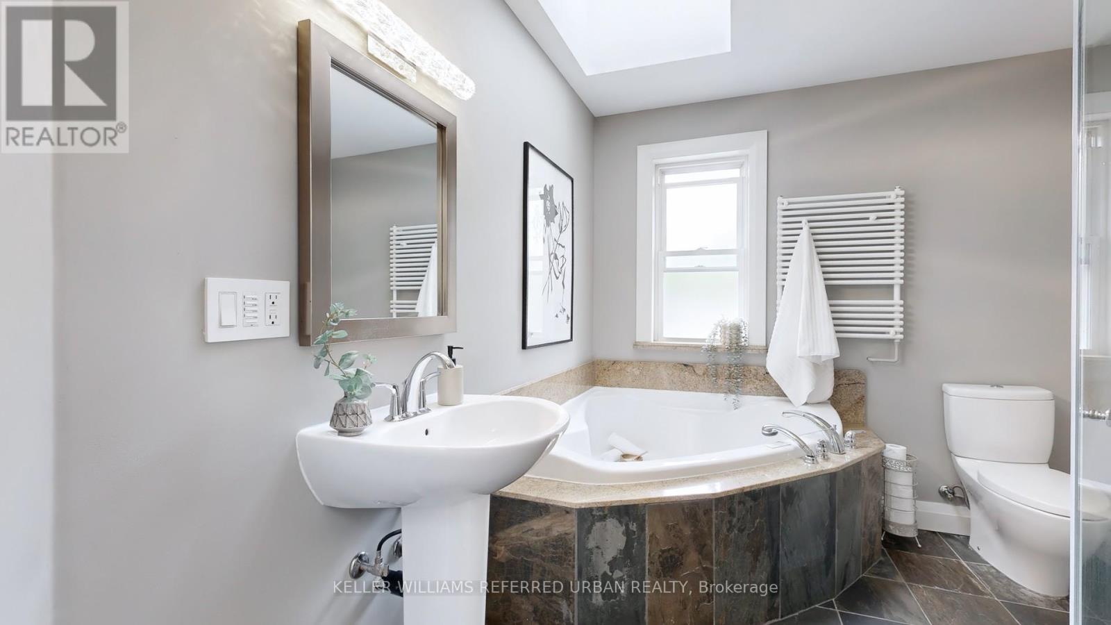 168 Wolverleigh Boulevard, Toronto, Ontario  M4C 1S2 - Photo 26 - E12180268