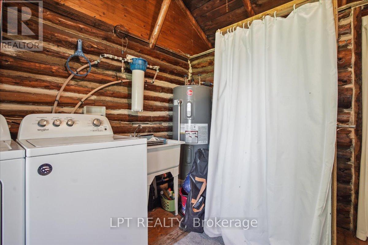 1689 Chief Joseph Snake Road, Georgina Islands (Georgina Island), Ontario  L0E 1R0 - Photo 19 - N12180282