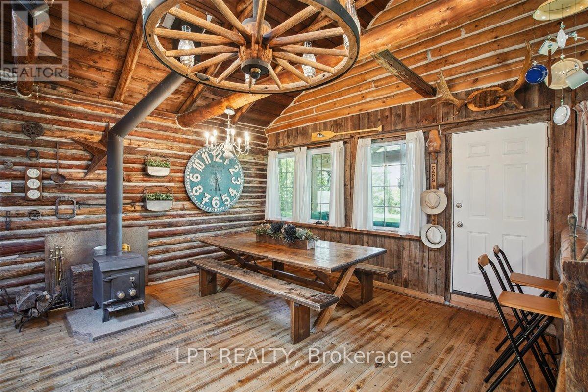 1689 Chief Joseph Snake Road, Georgina Islands (Georgina Island), Ontario  L0E 1R0 - Photo 25 - N12180282