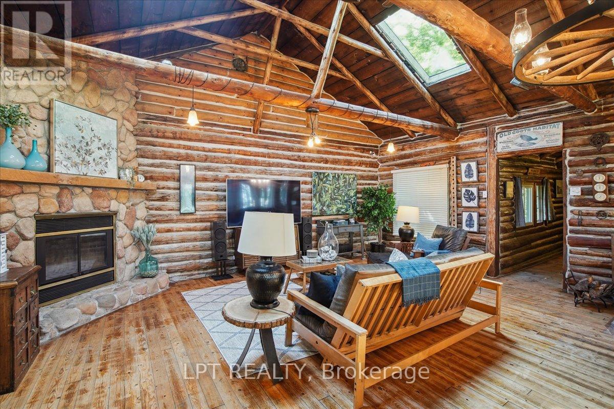 1689 Chief Joseph Snake Road, Georgina Islands (Georgina Island), Ontario  L0E 1R0 - Photo 30 - N12180282