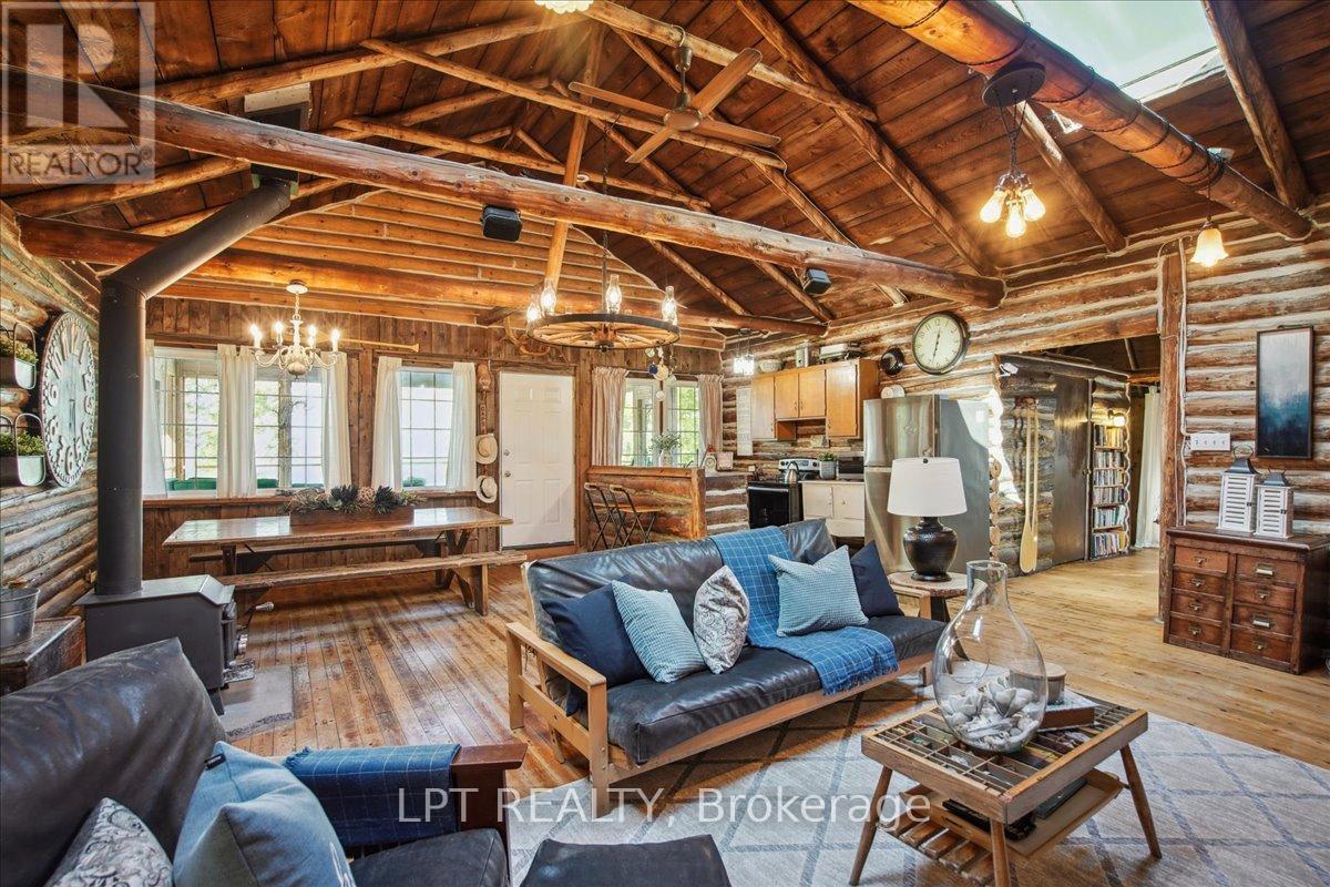 1689 Chief Joseph Snake Road, Georgina Islands (Georgina Island), Ontario  L0E 1R0 - Photo 33 - N12180282