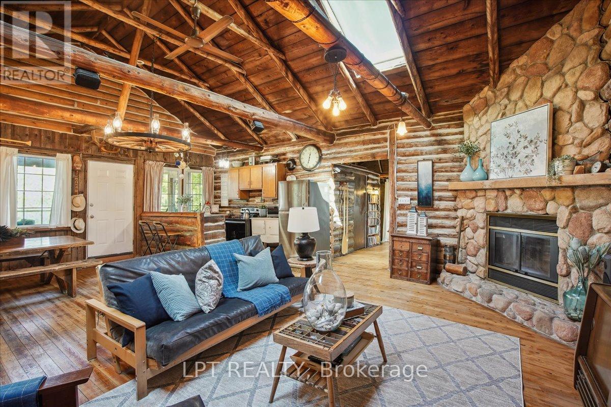 1689 Chief Joseph Snake Road, Georgina Islands (Georgina Island), Ontario  L0E 1R0 - Photo 34 - N12180282