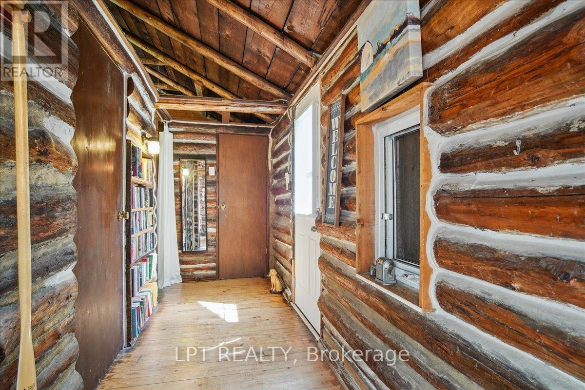 1689 Chief Joseph Snake Road, Georgina Islands (Georgina Island), Ontario  L0E 1R0 - Photo 6 - N12180282