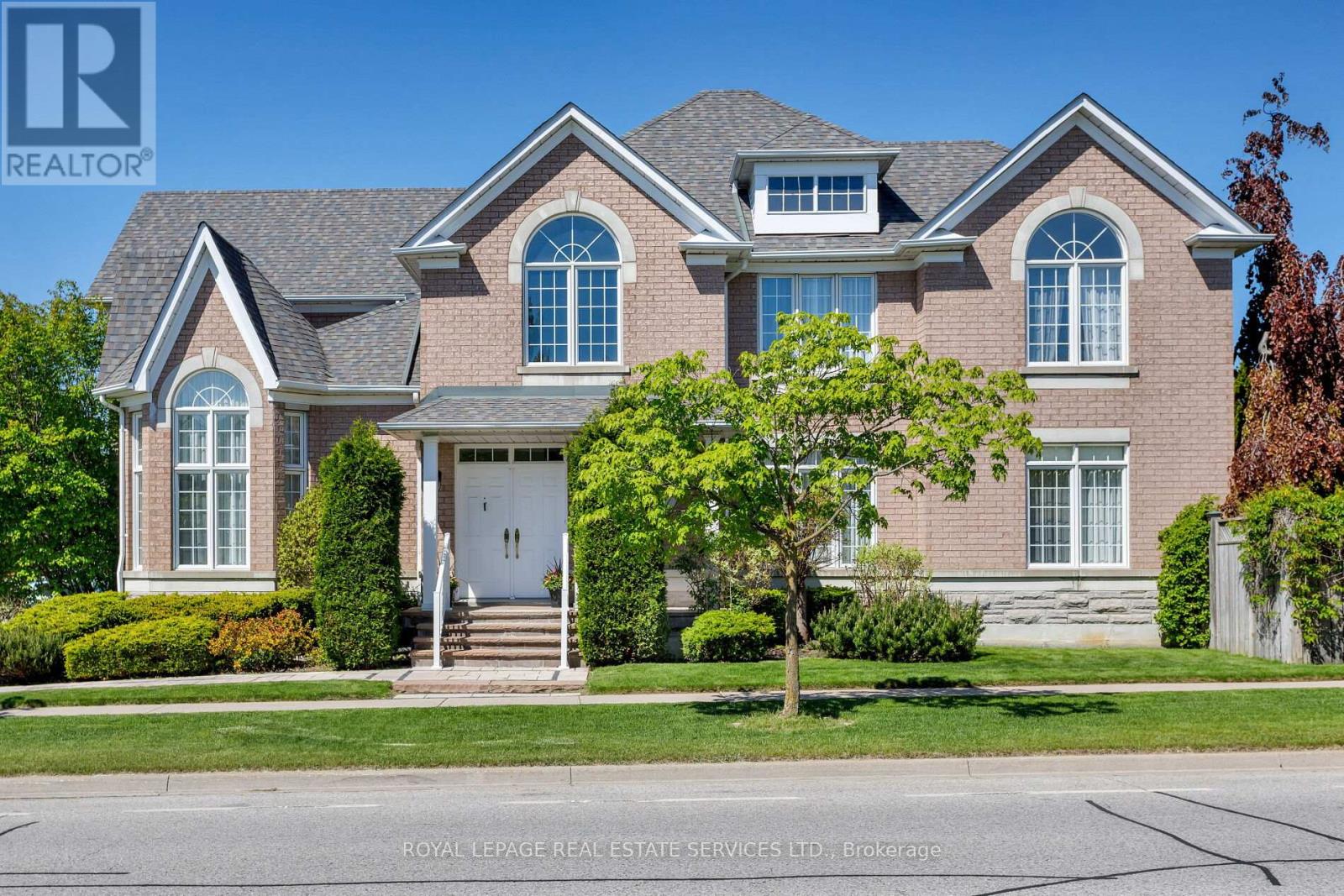 78 Rushingbrook Drive, Richmond Hill, Ontario  L4S 1X4 - Photo 2 - N12178965