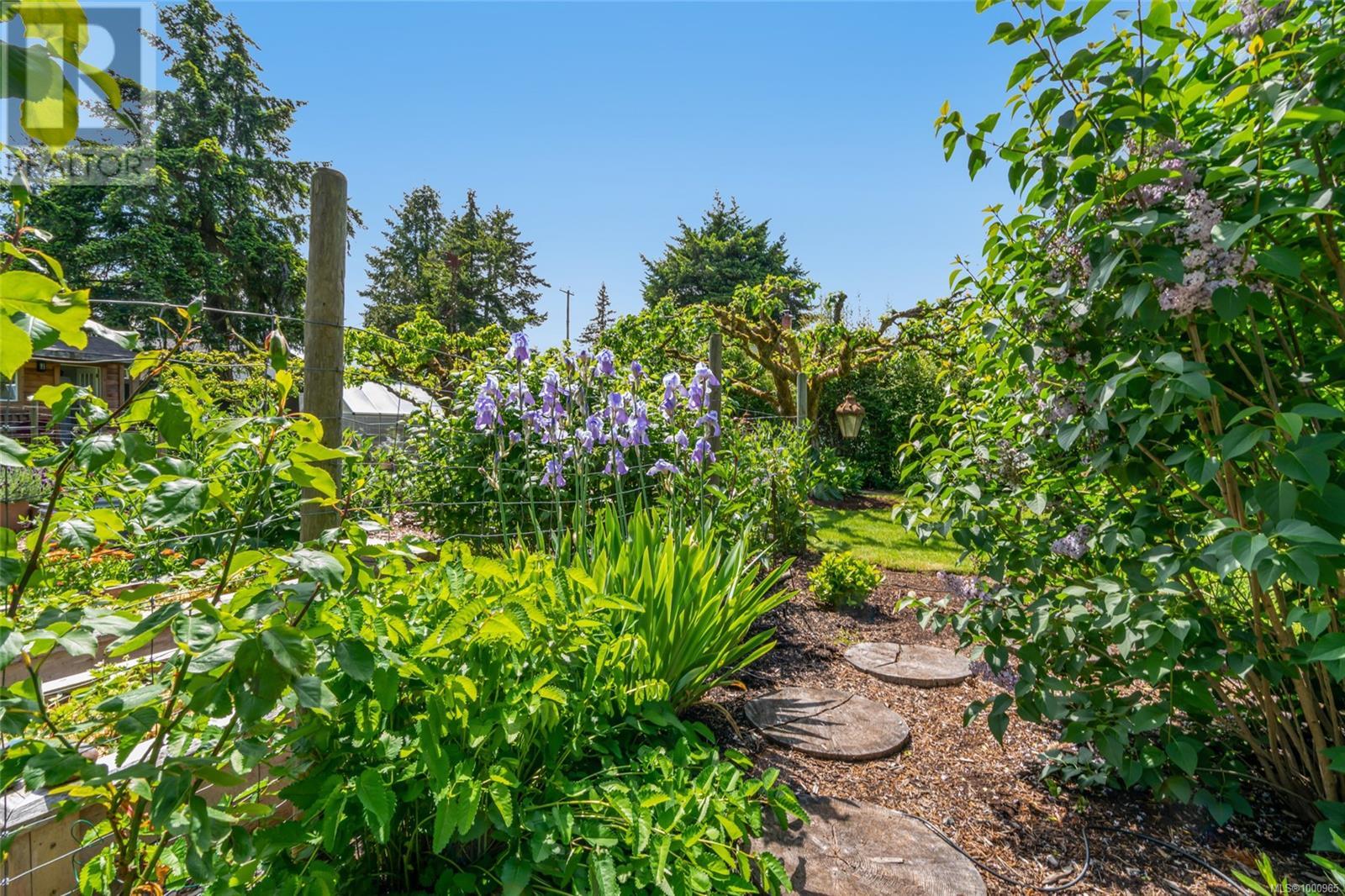 380 Hirst Ave W, Parksville, British Columbia  V9P 1K4 - Photo 45 - 1000965