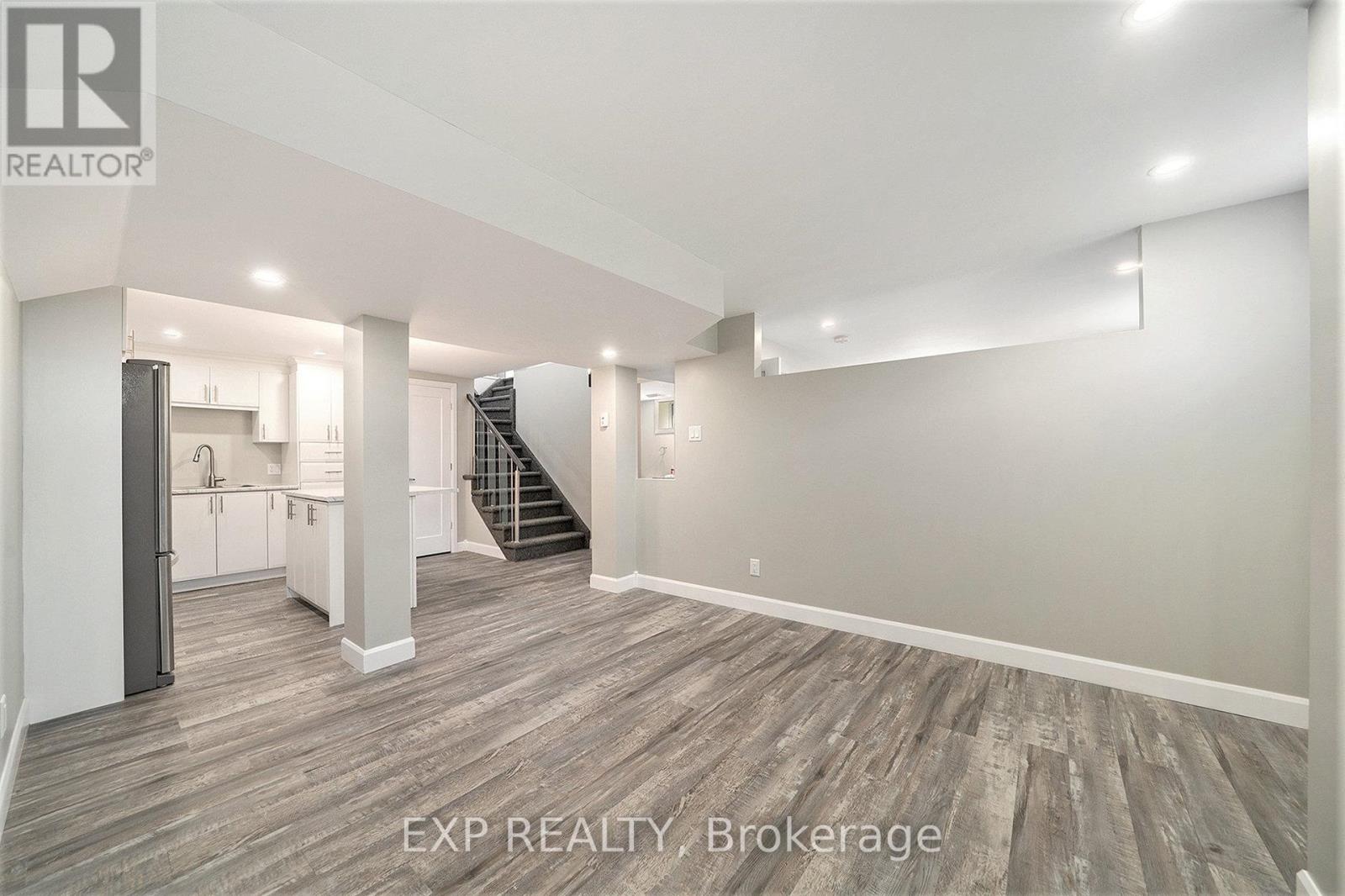 B - 920 Laviolette St Street, Clarence-Rockland, Ontario  K4K 1B1 - Photo 3 - X12180312