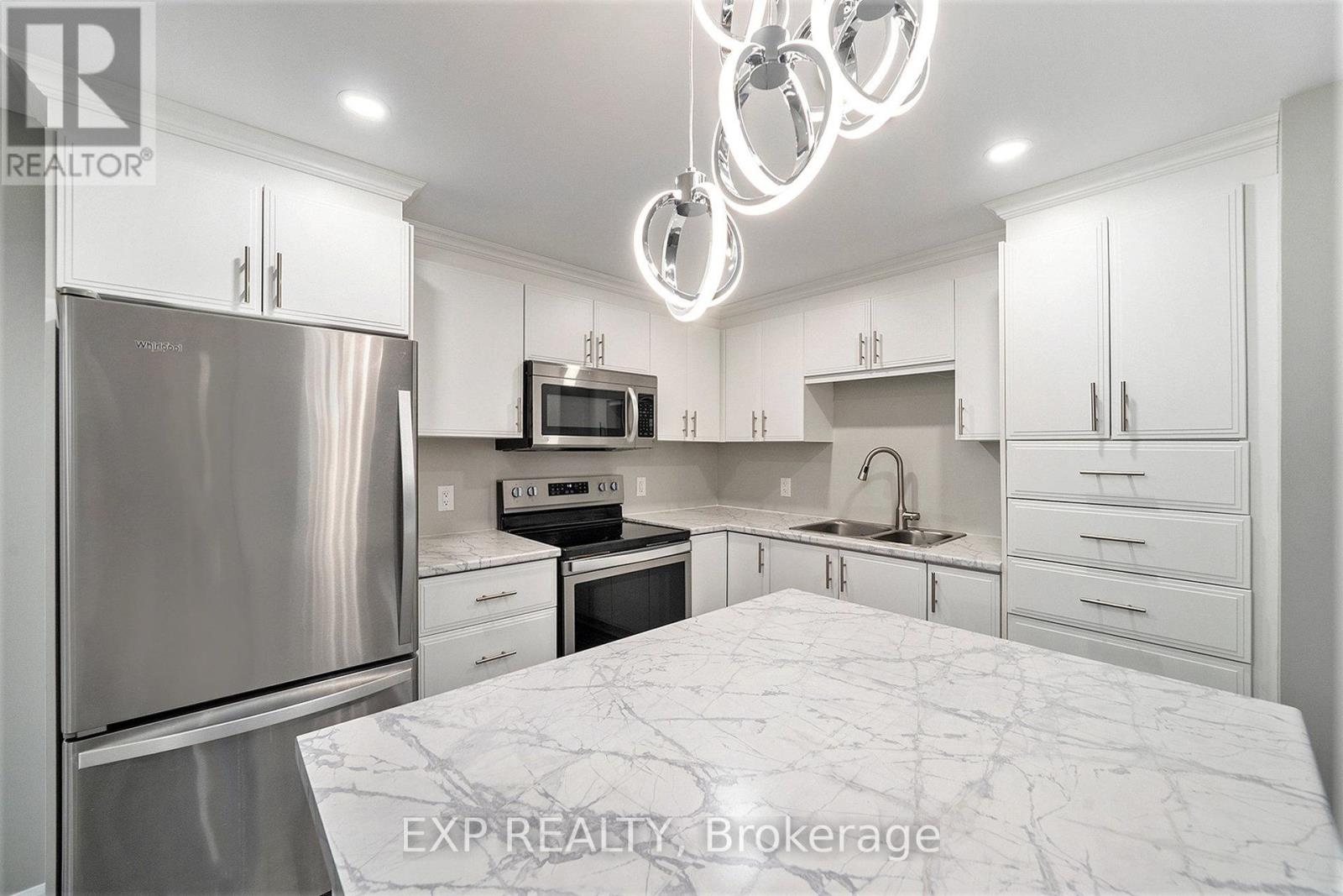 B - 920 Laviolette St Street, Clarence-Rockland, Ontario  K4K 1B1 - Photo 6 - X12180312