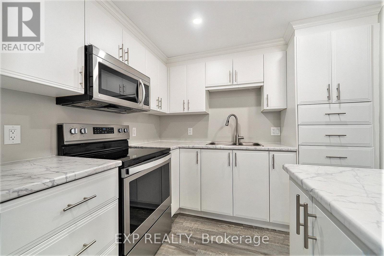 B - 920 Laviolette St Street, Clarence-Rockland, Ontario  K4K 1B1 - Photo 7 - X12180312
