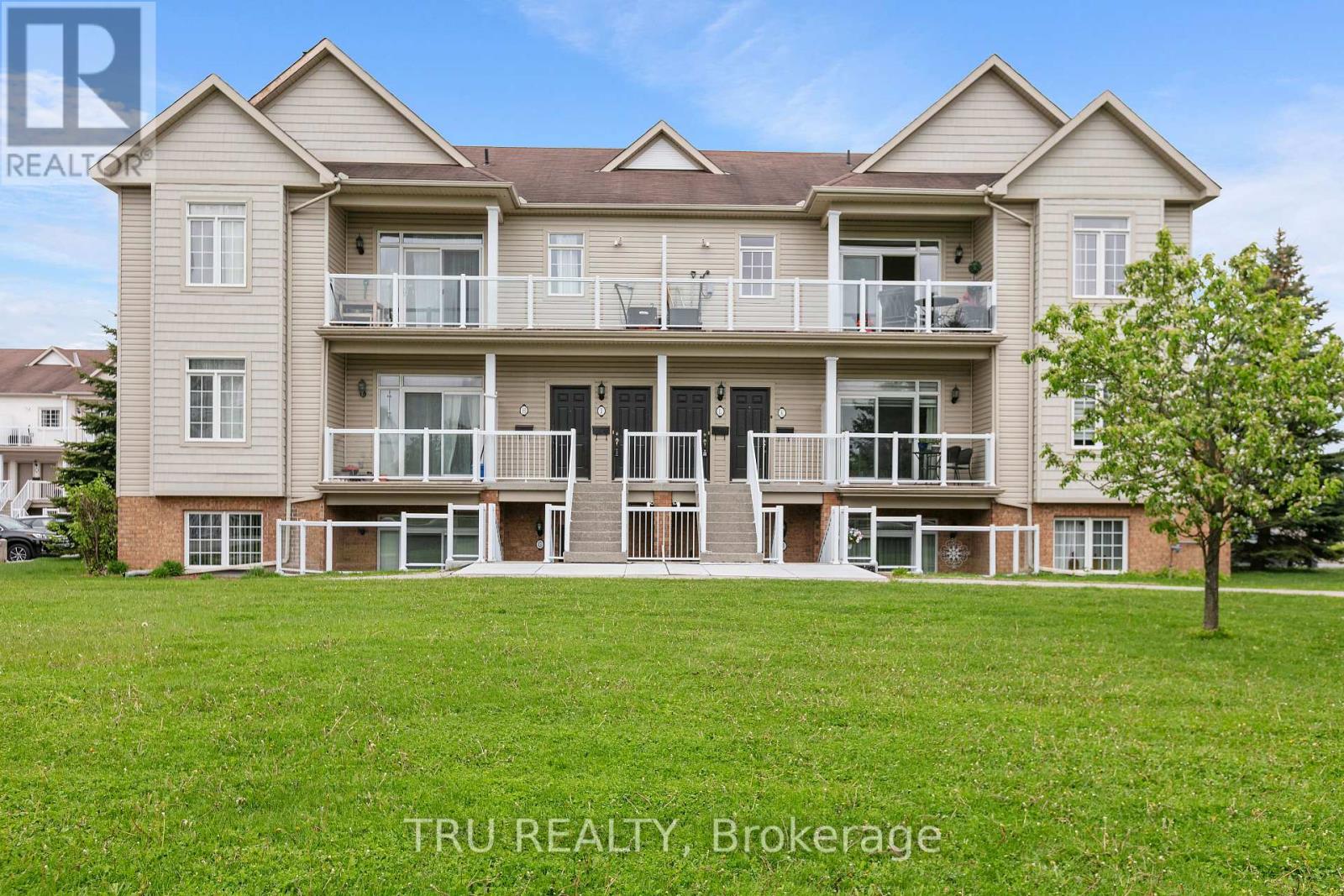 107L ARTESA PRIVATE, Ottawa, Ontario