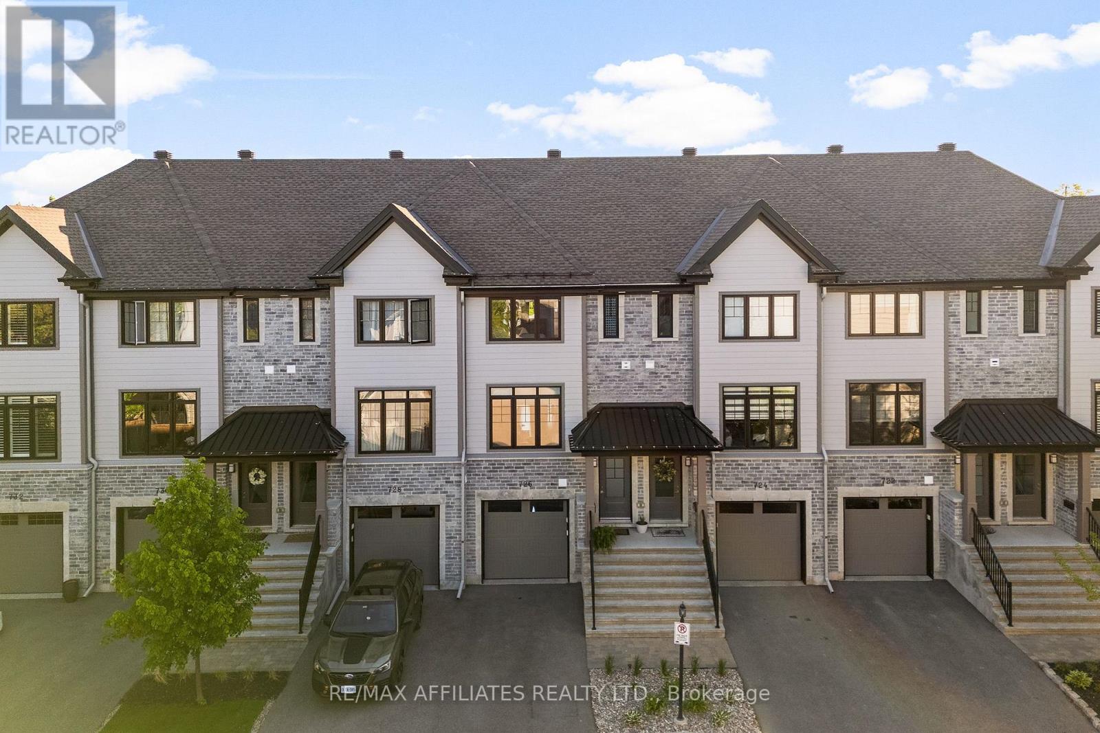726 Reverie Private, Ottawa, Ontario  K2S 0T9 - Photo 2 - X12180347