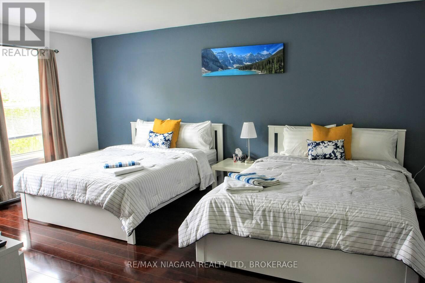 Property at 5090 MCGLASHAN CRESCENT image 2