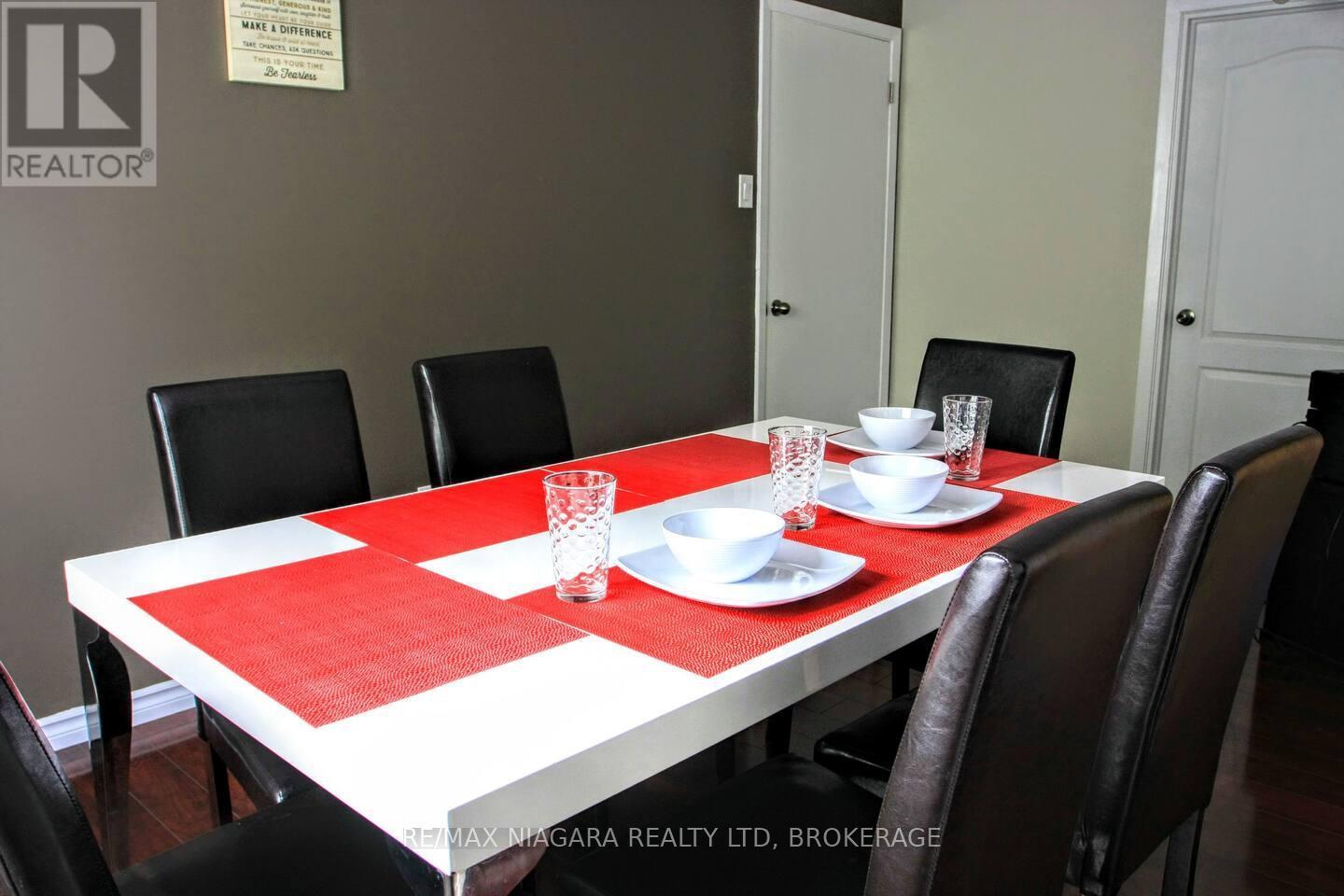 Property at 5090 MCGLASHAN CRESCENT image 5