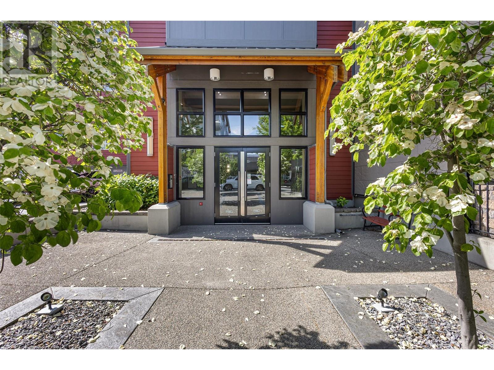 457 West Avenue Unit# 407, Kelowna, British Columbia  V1Y 4Z3 - Photo 3 - 10349235