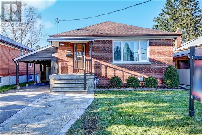164 ELLINGTON DRIVE, Toronto, Ontario