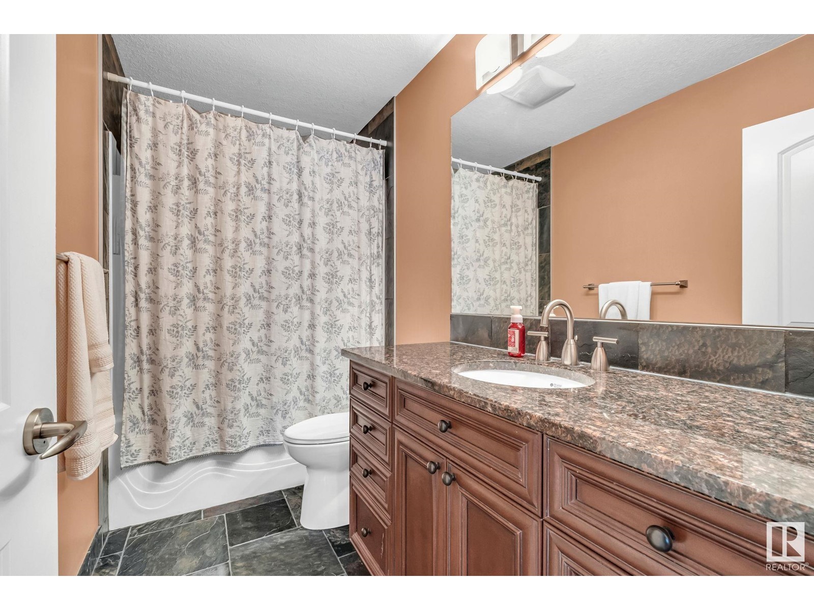 8069 166a Av Nw, Edmonton, Alberta  T5Z 3W1 - Photo 24 - E4438567