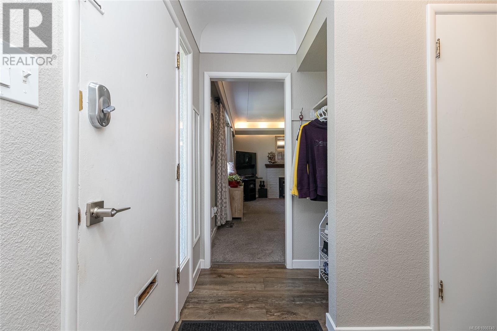 Property at 412 St. Charles St image 5