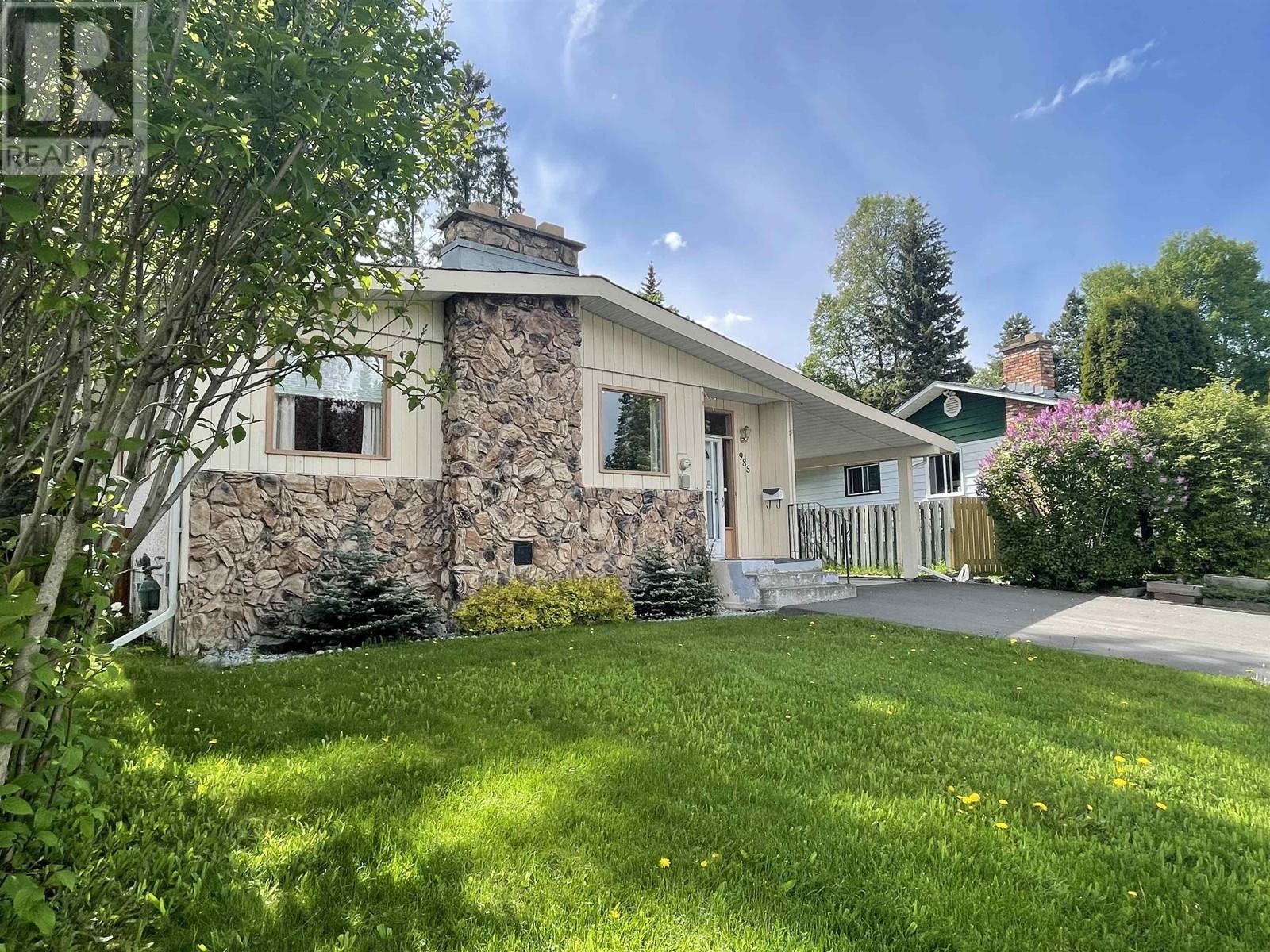 985 Limestone Crescent, Prince George, British Columbia  V2M 4Z3 - Photo 1 - R3008298