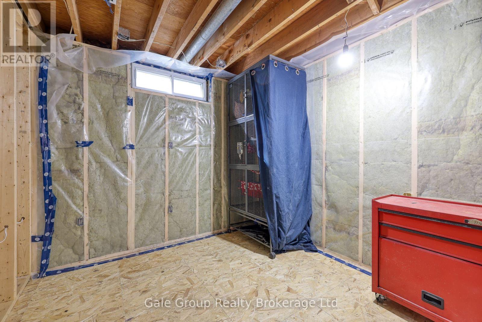 235 Huntingdon Crescent, Waterloo, Ontario  N2L 4P8 - Photo 21 - X12081009