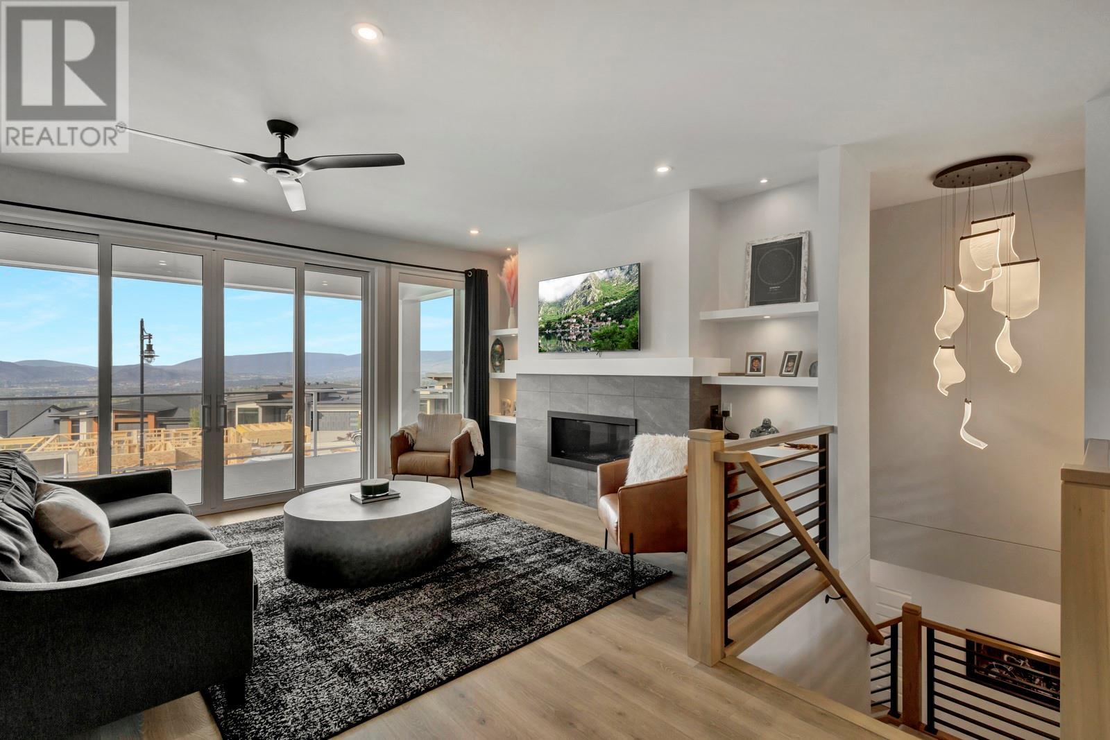 1131 Collinson Court, Kelowna, BC V1W0C3