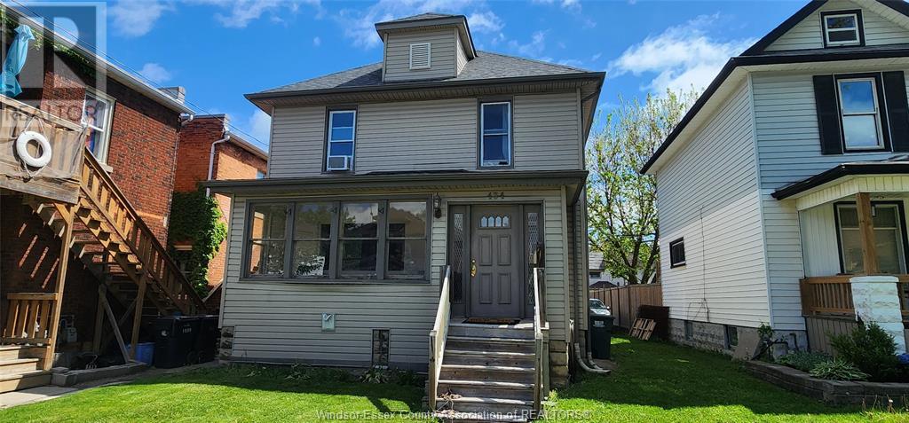 434 Gladstone, Windsor, Ontario  N9A 2P6 - Photo 1 - 25013191