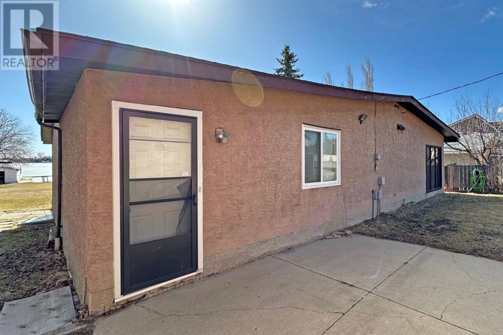 648 West Chestermere Drive, Chestermere, Alberta  T1X 1B4 - Photo 24 - A2210362