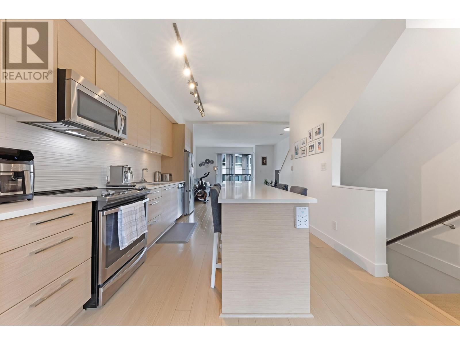 Property at 13 909 CLARKE ROAD image 4