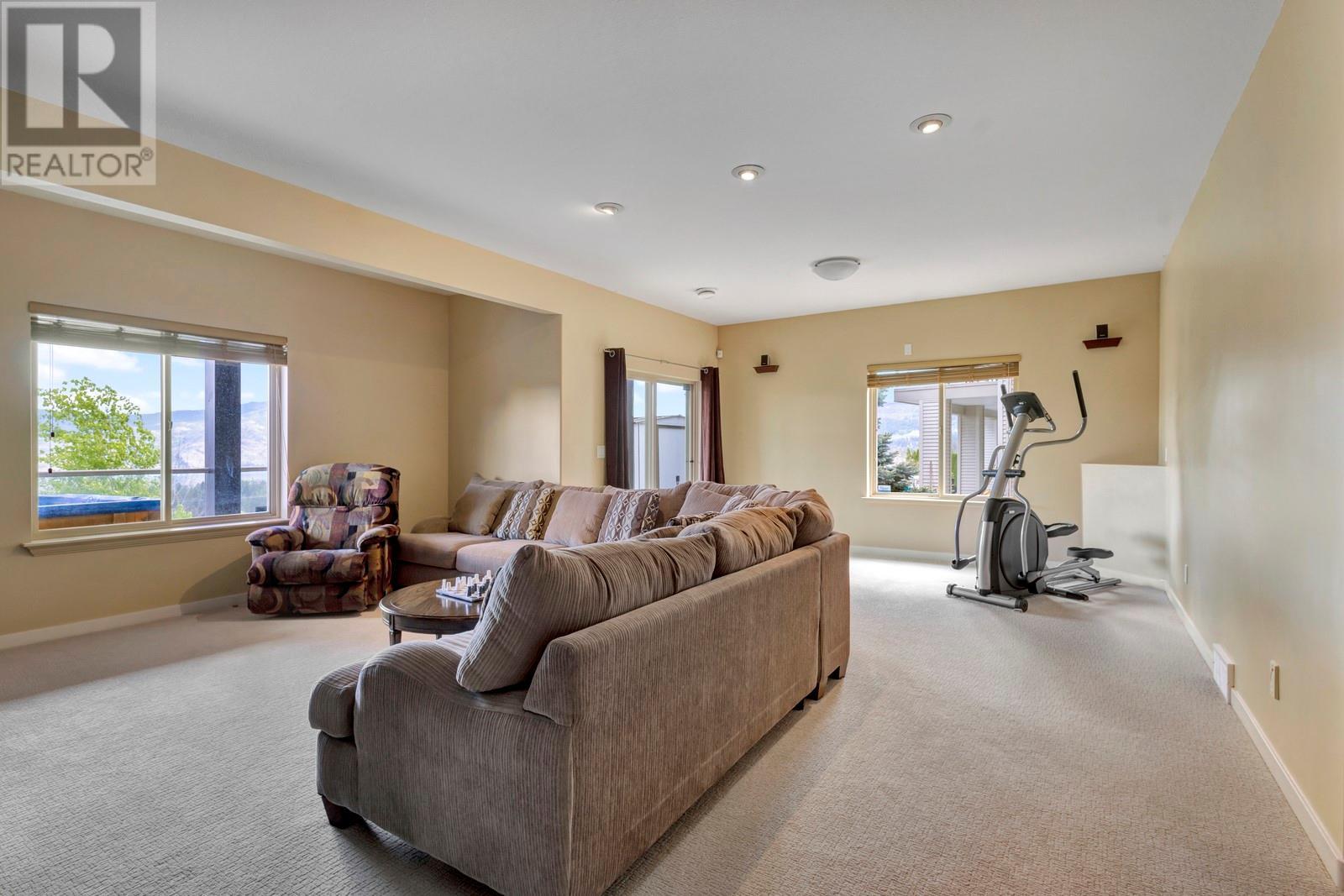 2565 Copper Ridge Drive, West Kelowna, BC V4T2X6
