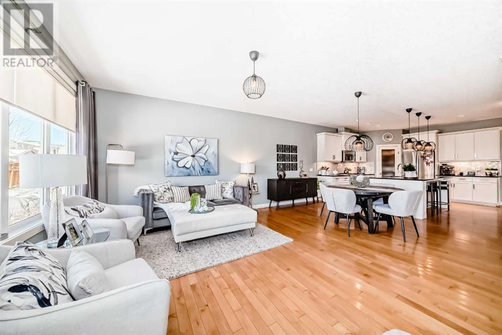 25 Fireside Landing, Cochrane, Alberta  T4C 0V9 - Photo 9 - A2210941