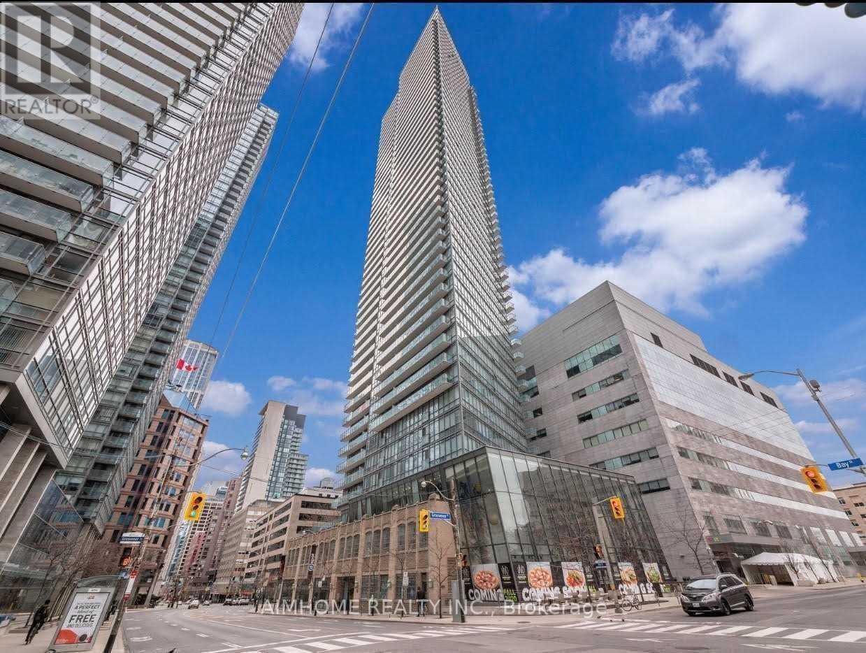 5004 - 832 BAY STREET, Toronto, Ontario