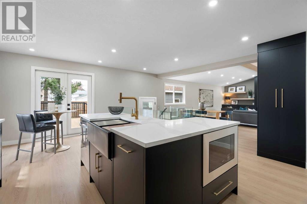 43 Brampton Crescent Sw, Calgary, Alberta  T2W 0Y3 - Photo 10 - A2215815