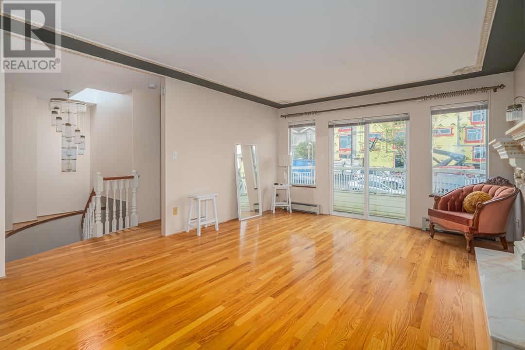3240 Clive Avenue, Vancouver, British Columbia  V5R 4V2 - Photo 8 - R3008565