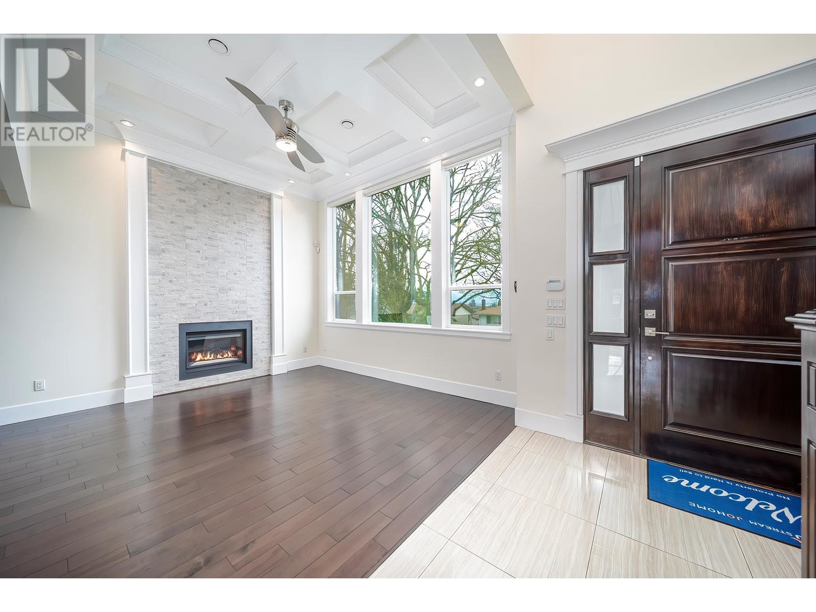 Property at 3832 KINCAID STREET image 4