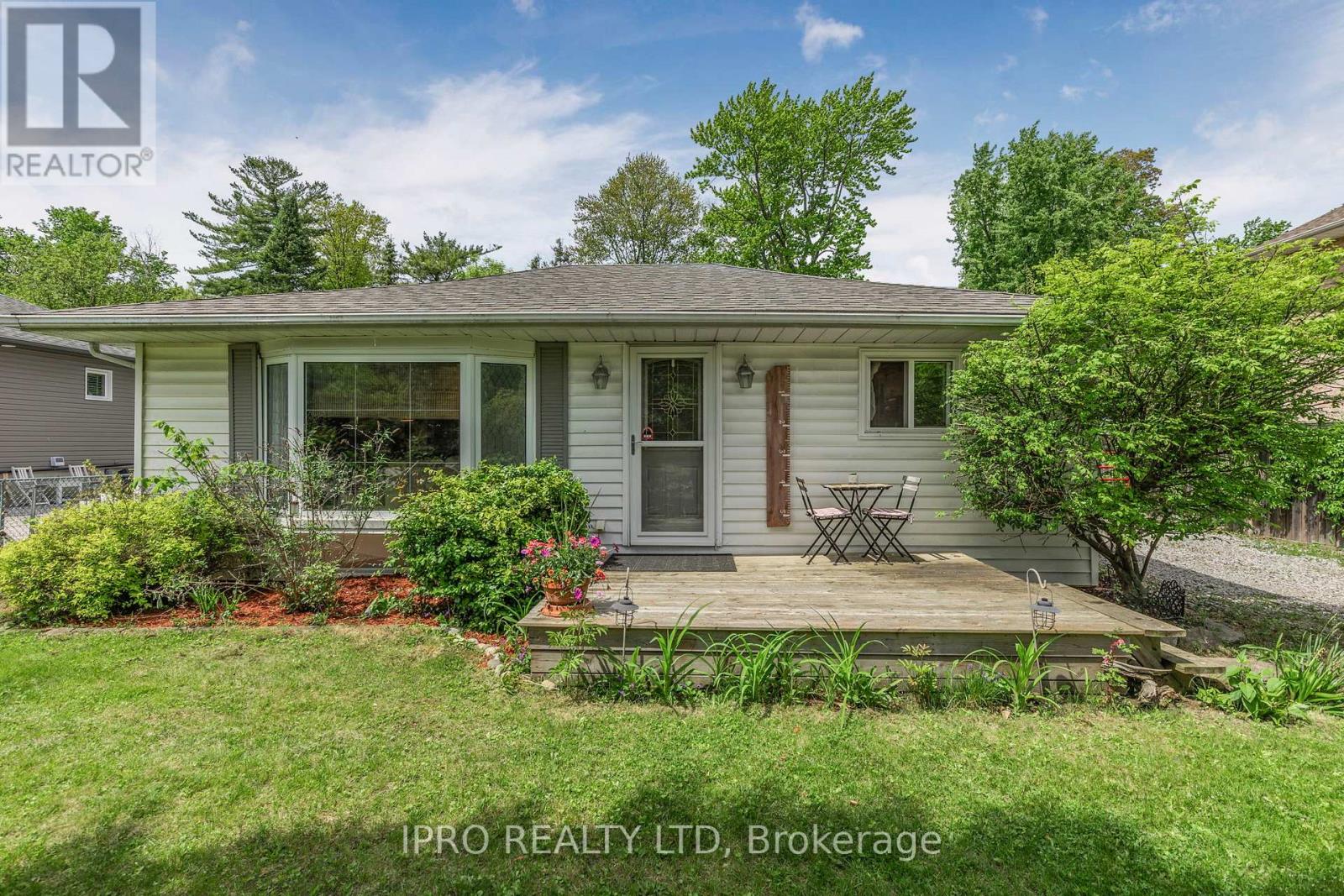Property at 36 OAK AVENUE image 1